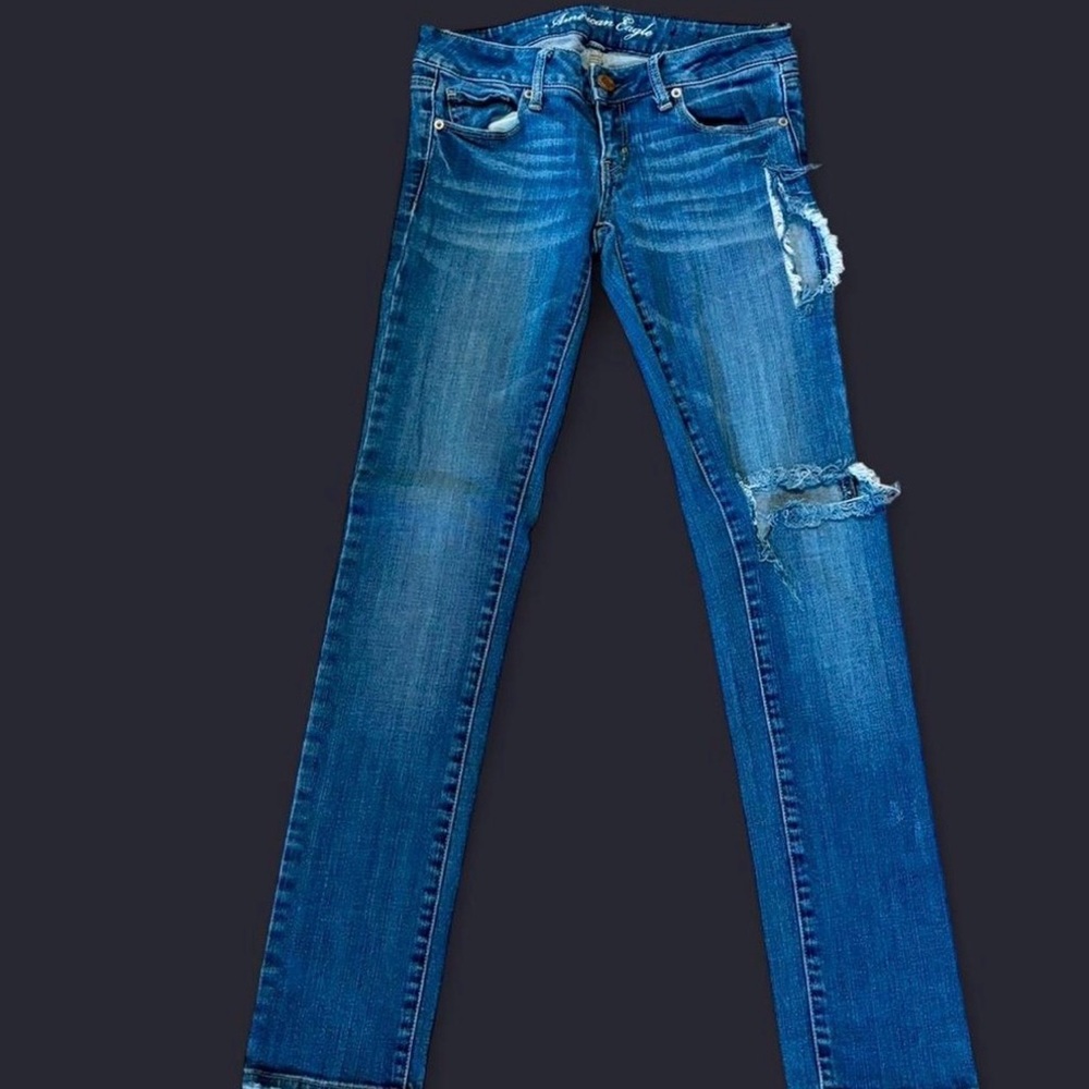 American Eagle Vintage Distressed Skinny Jeans